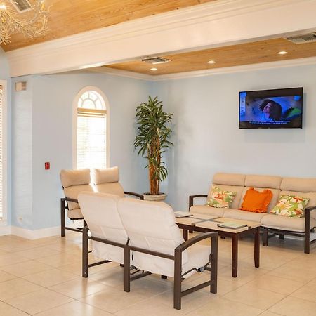 Paradise Island Beach Club Ocean View Villas Creek Village ภายนอก รูปภาพ